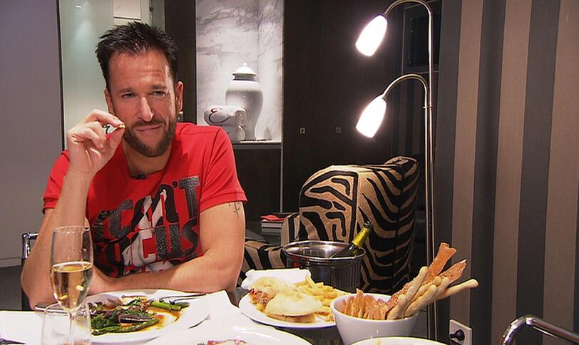 Wendler Balla Balla: Die Bilder von seinem Luxus-Dinner im Hotel und von seiner ENDGÜLTIGEN Verabschiedung aus dem Camp.