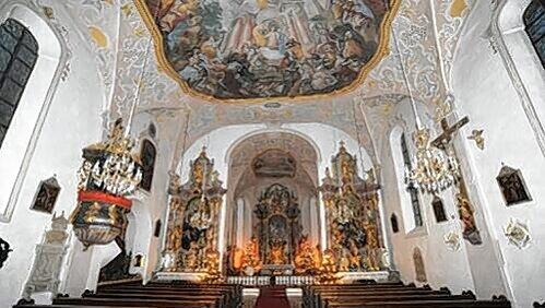 In dieser Kirche in Rennertshofen wurden der Polizist und seine Partnerin beim Liebesspiel erwischt. In dieser Kirche in Rennertshofen wurden der Polizist und seine Partnerin beim Liebesspiel erwischt.
