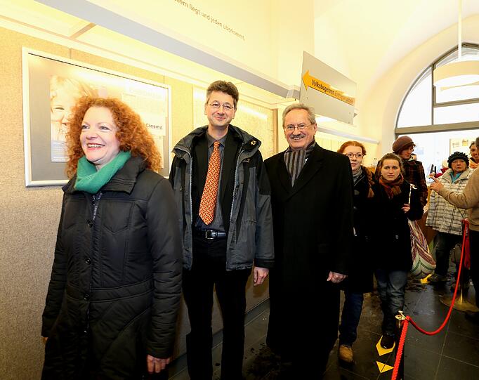 Mittelmäßiger Andrang beim Start des Volksbegehrens gegen die Studiengebühren in Bayern.