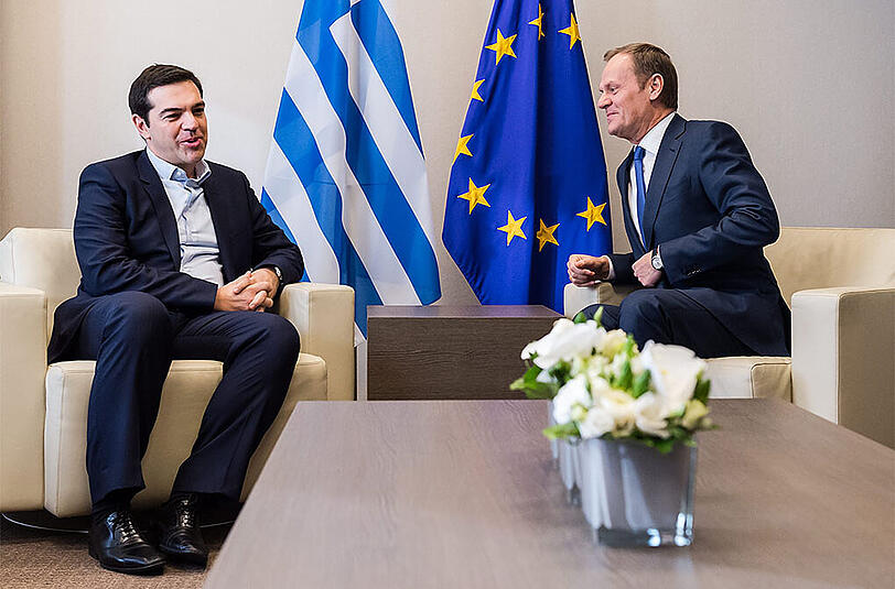 Der griechische Ministerpräsident Alexis Tsipras (l.) mit dem Präsidenten des Europäischen Rates Donald Tusk.