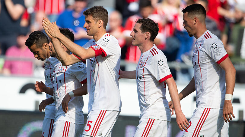Ein Sieg fast im Vorbeigehen: Der FC Bayern gewinnt bei Hannover 96 mit 3:0. Welche Noten es dafür gibt - die Einzelkritik.