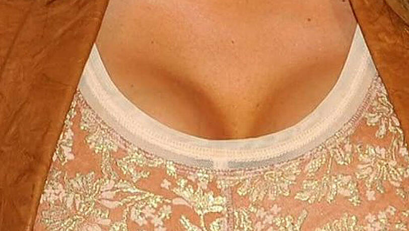 Jessica Simpsons Brüste sind nicht zu übersehen Jessica Simpsons Brüste sind nicht zu übersehen