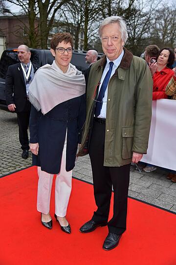 Annegret Kramp-Karrenbauer und Ernst Dieter Rossmann.