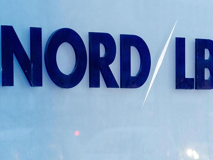 Die Norddeutsche Landesbank (NordLB) hat ihre Verluste deutlich verringert.