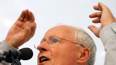 Der Bundesvorsitzende der Linken, Oskar Lafontaine, will die politische Achse in Deutschland nach links verschieben.