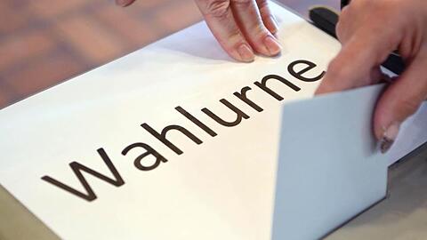 Rund 7,7 Millionen (Baden-Württemberg) bzw. 3,1 Millionen (Rheinland-Pfalz) Menschen sind zur Wahl aufgerufen.