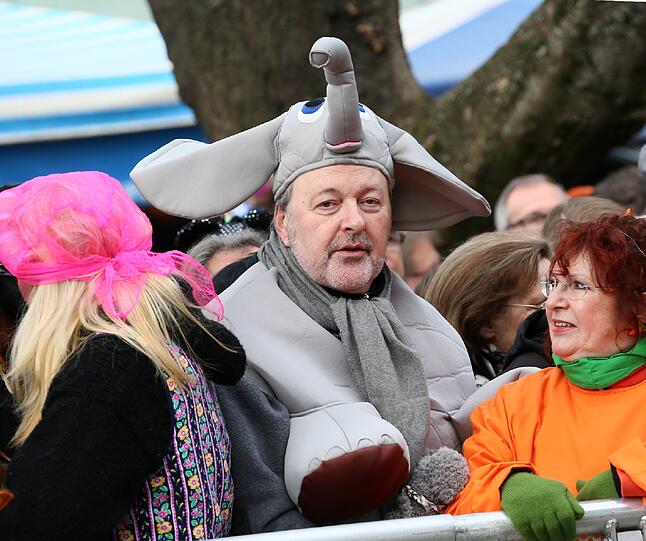 Komische Hüte, ...