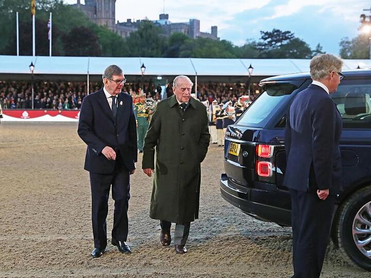 Auch Prinz Philip (2.v.l) lässt sich die Royal Windsor Horse Show nicht entgehen.