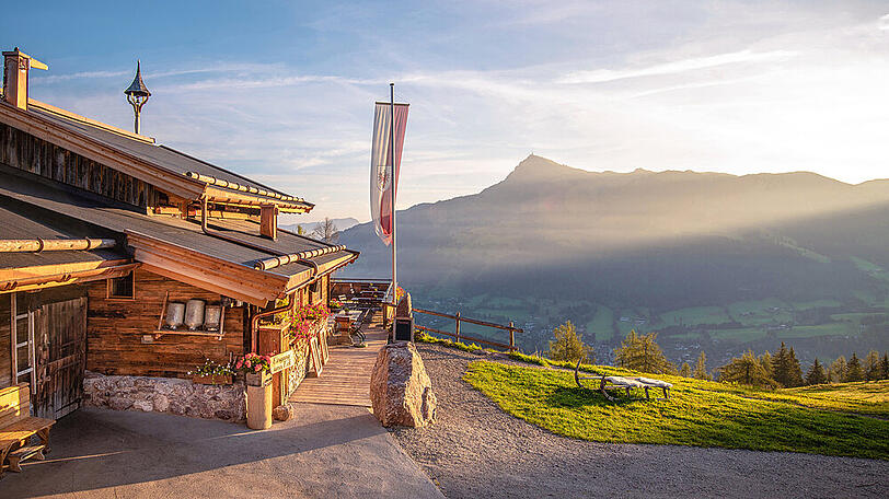 Wanderfreunde wie Feinschmecker kommen bei einem Herbst-Urlaub in Kitzbühel voll und ganz auf ihre Kosten.