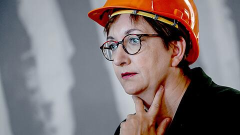 Bauministerin Klara Geywitz (SPD) bei einer Baustellenbesichtigung. Im Kanzleramt tagt heute der "Wohnungsbaugipfel".