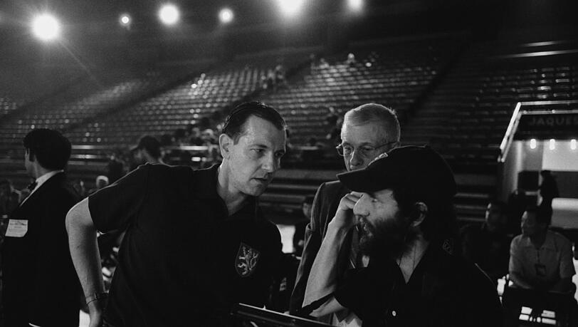 Timo Boll mit Regisseur Josh Safdie: &bdquo;Ich bin ein Fan von ihm. Er ist einer der Besten und ich habe sogar einen Schl&auml;ger von ihm&ldquo;, sagt Safdie.