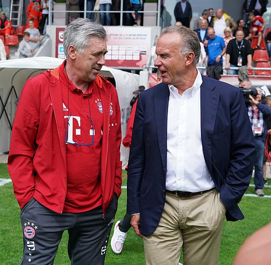 Ein entspannter Carlo Ancelotti, ein freundlicher Empfang für Rummenigge in der Heimat und ein Verletzungsschock für Arjen Robben &ndash; die Bilder vom Testspiel gegen den SV Lippstadt.