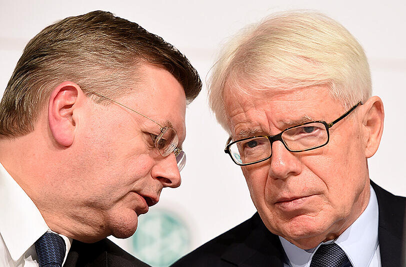 DFB-Präsident Reinhard Grindel (links) und der DFL-Aufsichtsratsvorsitzende Reinhard Rauball.