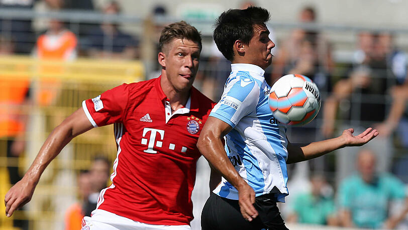 Voll fokussiert im Derby: Bayerns Nicolas Feldhahn (l.). Voll fokussiert im Derby: Bayerns Nicolas Feldhahn (l.).