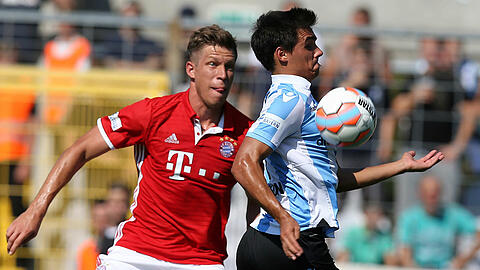 Voll fokussiert im Derby: Bayerns Nicolas Feldhahn (l.).