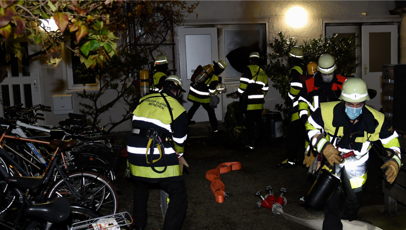 Die Feuerwehr konnte den Brand in der Fahrradwerkstatt schnell unter Kontrolle bringen.
