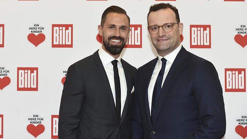 Gesundheitsminister Jens Spahn mit Ehemann Daniel Funke.