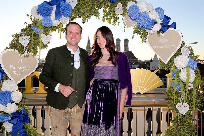 Hotel-Chef Marc Epper und Schauspielerin Gloria Sophie Burkandt