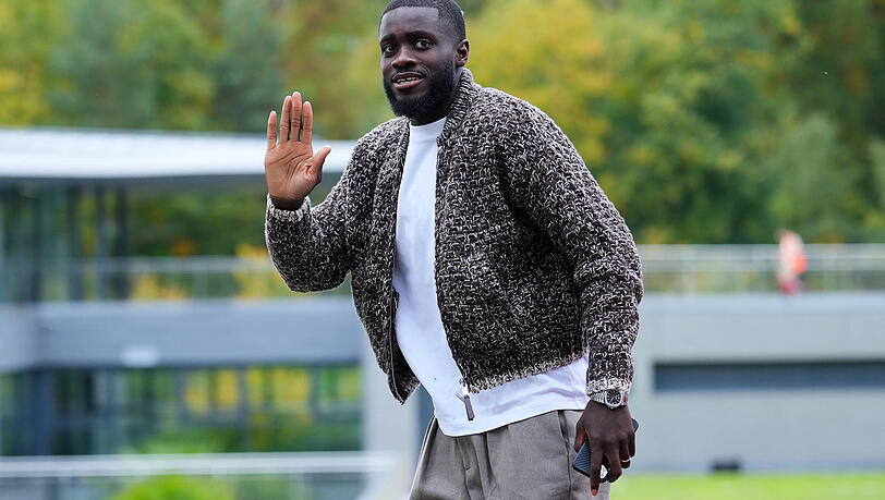 Sein Bayern-Vertrag läuft im Sommer 2026 aus: Upamecano. Sein Bayern-Vertrag läuft im Sommer 2026 aus: Upamecano.