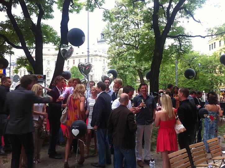 Happy birthday! Große Geburtstagsparty im Heart: Die AZ war dabei und gratuliert recht herzlich. Die Bilder von der glamourösen Party.