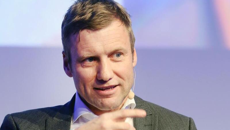 Holger Blask, Direktor Audiovisuelle Rechte & Mitglied der DFL-Geschäftsleitung, beim SpoBis Kongress. Holger Blask, Direktor Audiovisuelle Rechte & Mitglied der DFL-Geschäftsleitung, beim SpoBis Kongress.