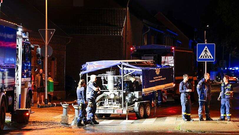 Nach dem Unwetter zeitweise ohne Strom: Erftstadt-Herrig