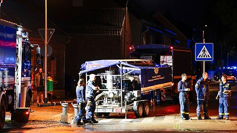 Nach dem Unwetter zeitweise ohne Strom: Erftstadt-Herrig