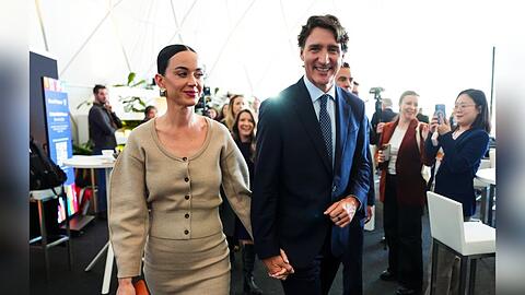 Katy Perry und Justin Trudeau Hand in Hand in Davos.