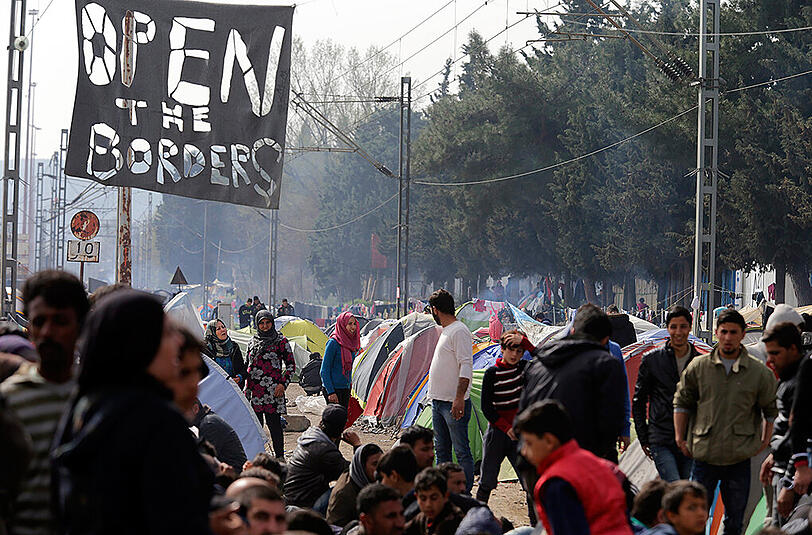 Flüchtlinge in Idomeni an der Grenze zwischen Griechenland und Mazedonien. Foto: Armando Babani