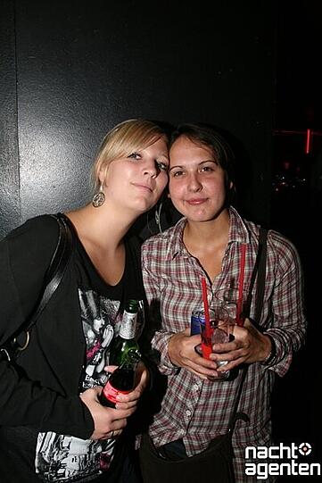 In der Milchbar kam es beim Flying Tuesday zu Höhenflügen - mehr Bilder gibt's auf www.nachtagenten.de.