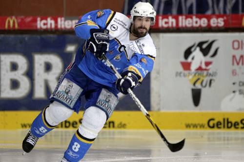 Fiel zwei Monate aus: Chris Bahen, der Kapitän des EHC München.