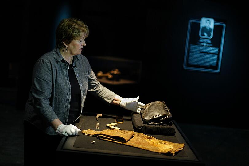 Präsentation der neuen Fundstücke der Titanic