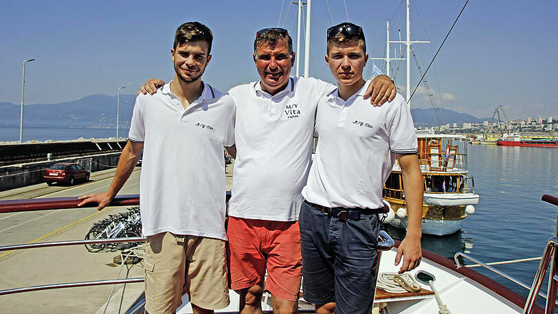 Die Yacht MY Vita und ihre Crew bringen Sie zu den schönsten Foto-Locations.
