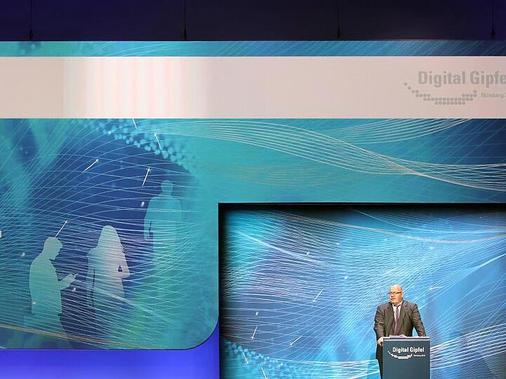 Peter Altmaier (CDU), Bundesminister für Wirtschaft und Energie, spricht auf dem Digitalgipfel. Foto: Daniel Karmann