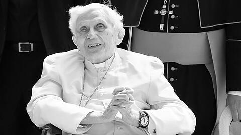 Der emeritierte Papst Benedikt XVI. ist gestorben.