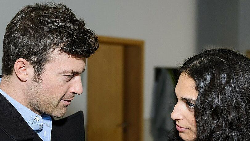 Ben (Jörg Rohde) und Raquel (Yara Hassan) Ben (Jörg Rohde) und Raquel (Yara Hassan)