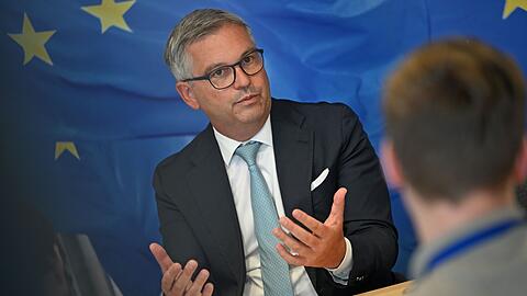 Im Interview verteidigte der EU-Kommissar Brunner das umstrittene Einreisesystem (EU-Kommissar verteidigt umstrittenes Einreisesystem (Entry-Exit-System - EES).