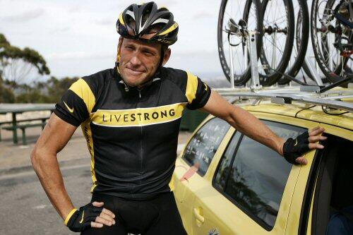 Rad gestohlen, Belohnung ausgesetzt: Der siebenmalige Tour-Sieger Lance Armstrong.