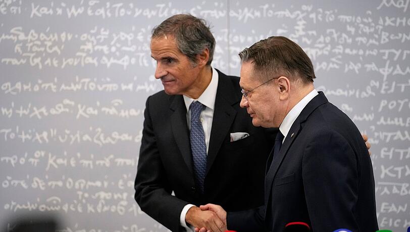 IAEA-Chef Grossi ist zuletzt mehrfach nach Russland gereist, wo er auch den Chef der russischen Atombehörde Lichatschow traf. (Archivbild) IAEA-Chef Grossi ist zuletzt mehrfach nach Russland gereist, wo er auch den Chef der russischen Atombehörde Lichatschow traf. (Archivbild)