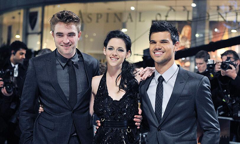 Die "Twilight"-Stars: Mit der Vampir-Saga wurden sie berühmt und reich. Allein Taylor Lautner (r.), 20, bekam für seine Rolle in den letzten beiden Teilen etwa sechs Millionen Euro.