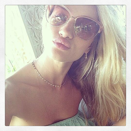 Das Supermodel Rosie Huntington-Whiteley auf Hawaii.