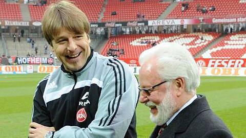 &bdquo;Sie packen&rsquo;s&ldquo;: Club-Boss Michael A. Roth lobt Michael Oenning.
