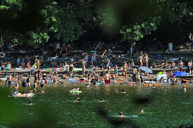 Hochsommerlich Temperaturen in ganz Deutschland. Die Bilder!