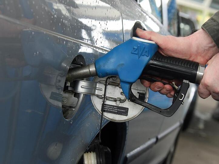 Diesel tanken &ndash; inzwischen der reine Luxus.