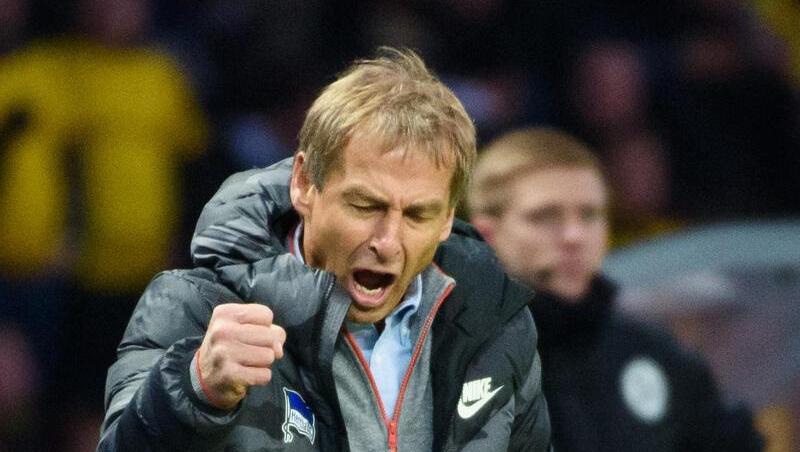 Kehrt nach der Niederlage gegen Borussia Dortmund den "positiven Flow" seines Teams heraus: Herthas neuer Trainer Jürgen Klinsmann. Kehrt nach der Niederlage gegen Borussia Dortmund den "positiven Flow" seines Teams heraus: Herthas neuer Trainer Jürgen Klinsmann.