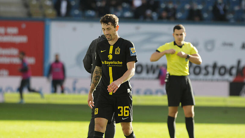 Flog gegen Rostock vom Platz: Phillipp Steinhart.