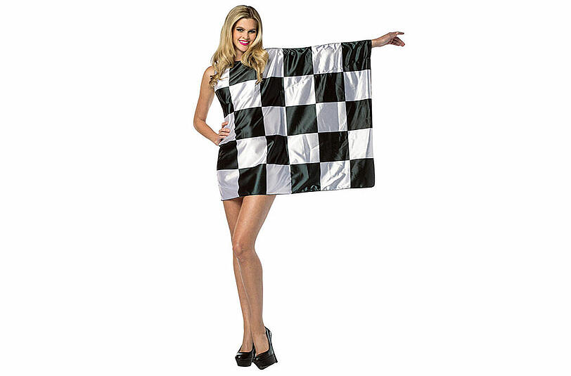 Wer auch immer auf die Idee kam, eine Formel-1-Zielflagge könnte sexy sein, muss echt verrücktes Zeug nehmen...