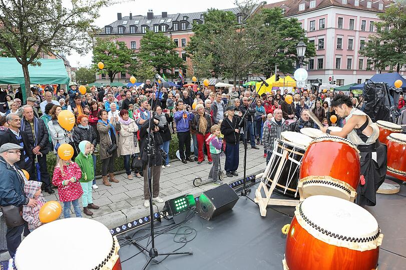 Dem durchwachsenen Wetter zum Trotz: Beim Gärtnerplatzfest hatten alle ihren Spaß.