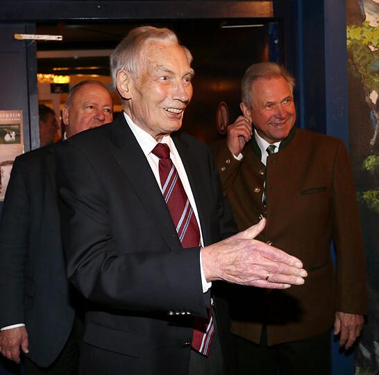 Helmut Schmid (hinten), Gerorg Kronawitter und Hermann Memmel