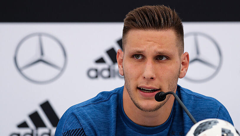 NIKLAS SÜLE - NOTE 3.
Im Ranking der Innenverteidiger hinter Hummels und Boateng die Nummer drei. Der Bayern-Profi löste daher ab der 46. Minute Boateng in der Abwehr ab. (Archivbild)